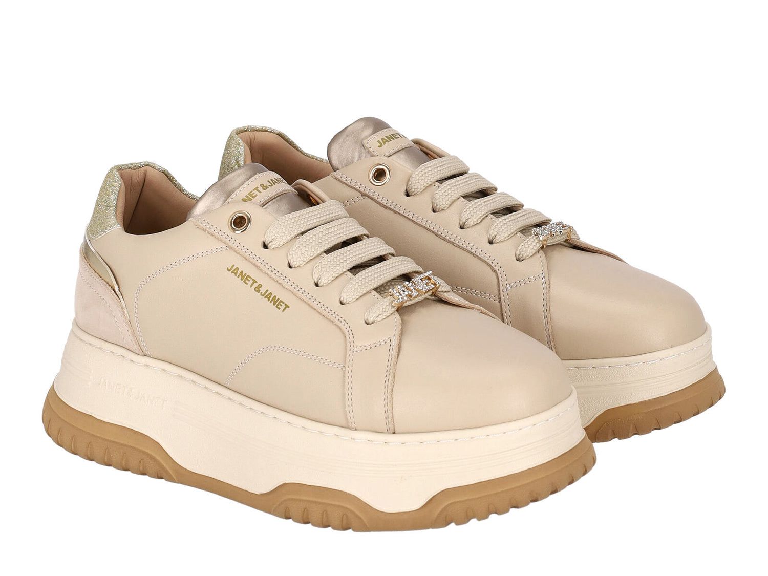 Sneakers in pelle con riporto glittero oro, suola in gomma.