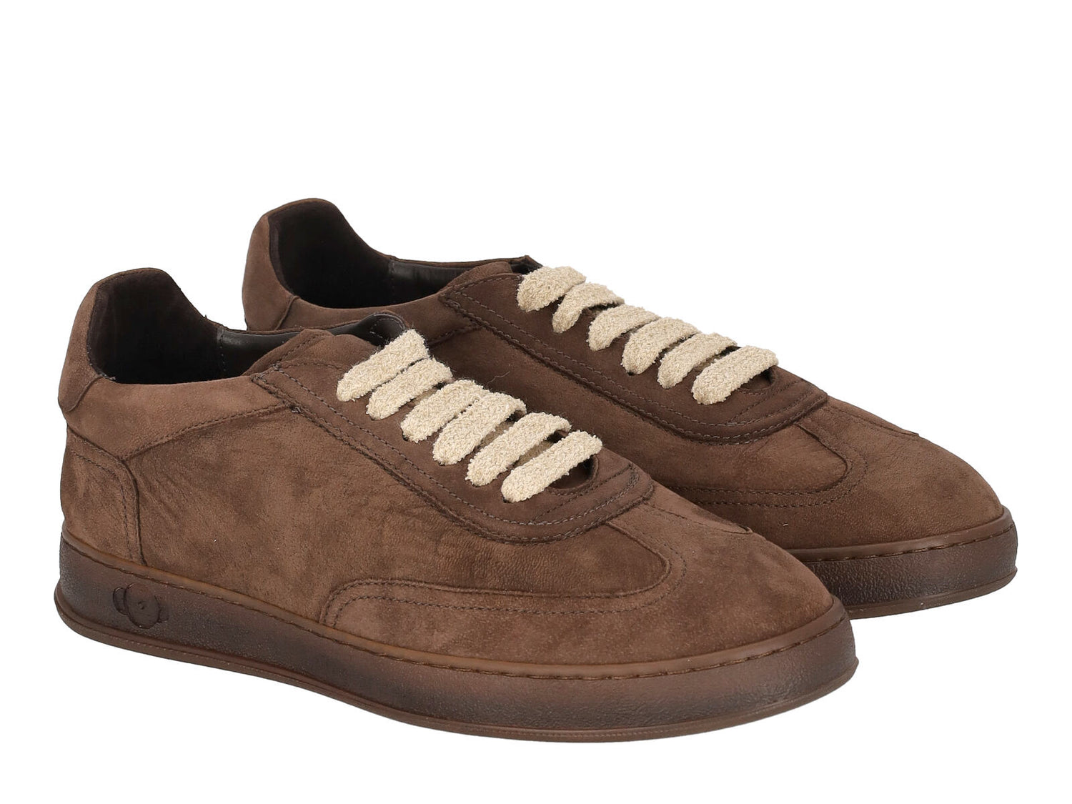 Sneakers in camoscio , con lacci doppi , suola in gomma moro