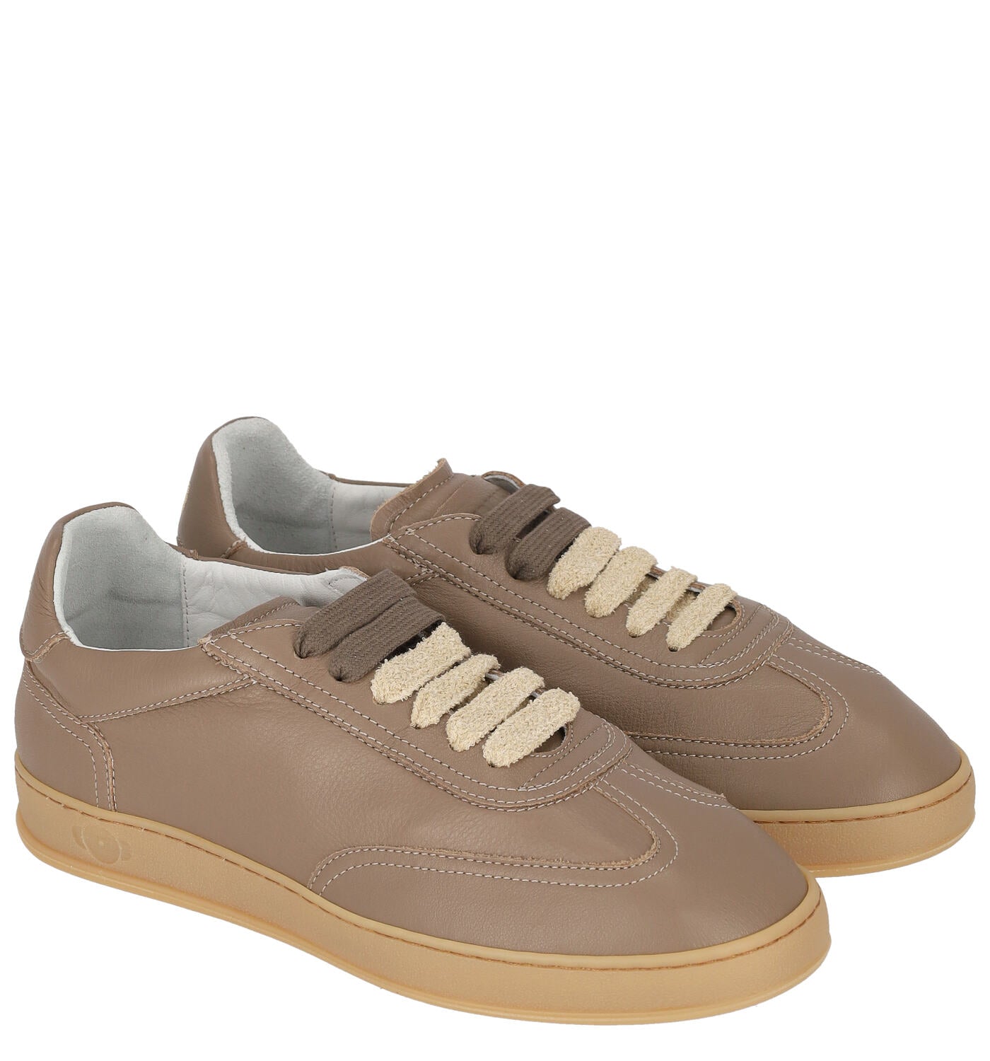 Akira sneakers in pelle con fondo beige