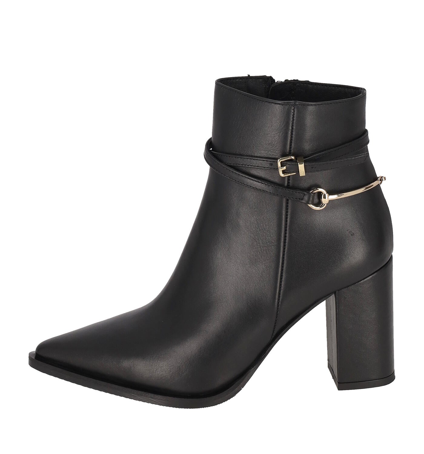 Tronchetto in pelle con cavigliera, chiusura con zip e tacco altezza 9 cm .