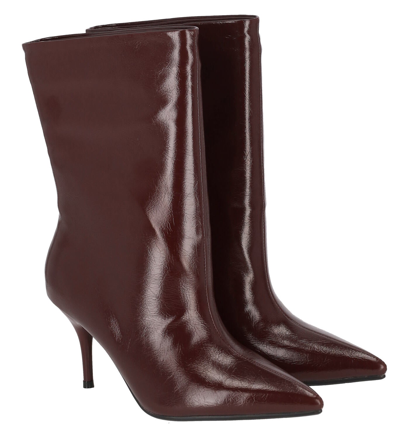 Tronchetto in naplak con tacco altezza 8 cm .