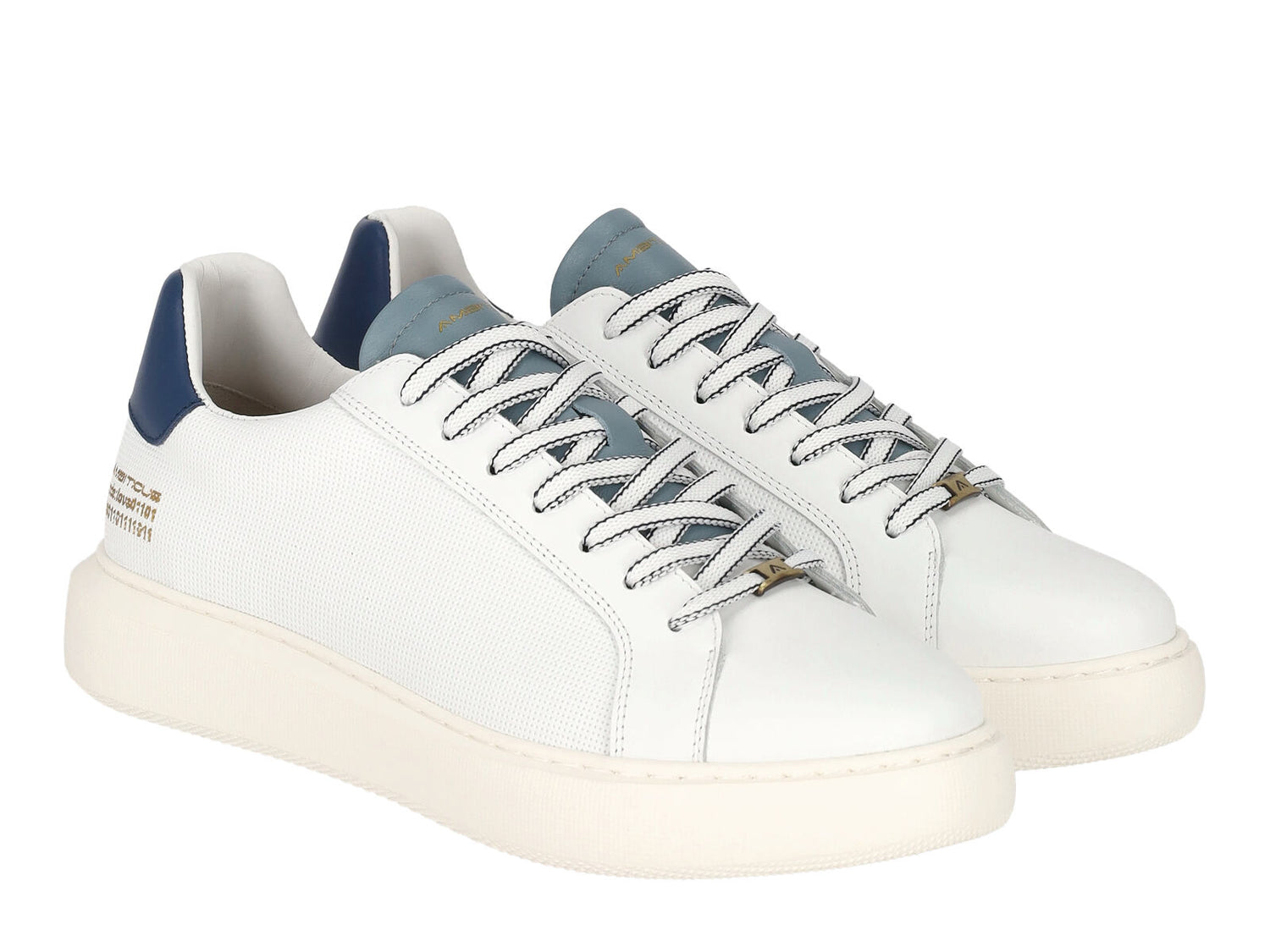 Sneakers in pelle forata con riporto blu