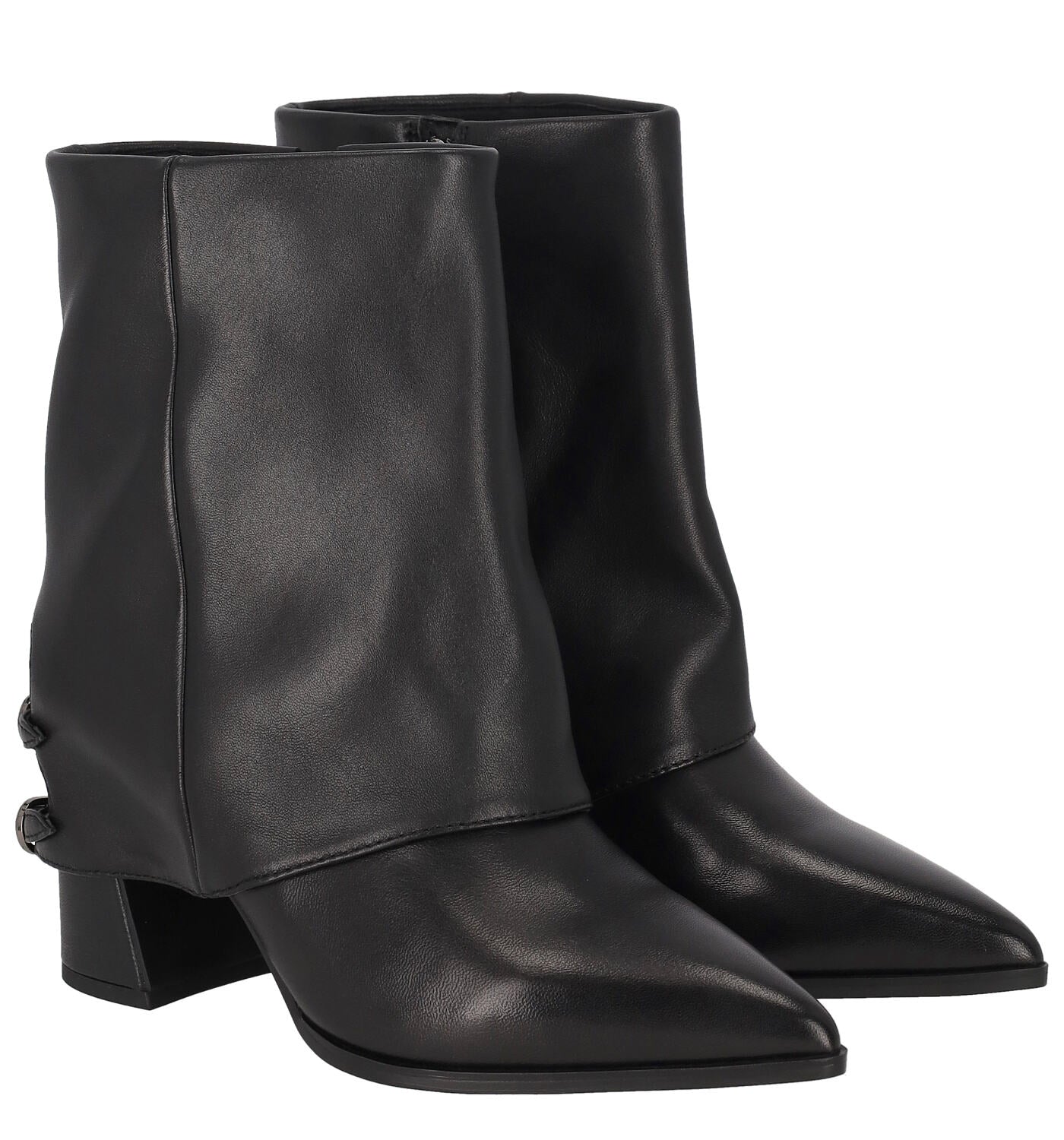 Tronchetto con risvolto in pelle, tacco altezza 7 cm .