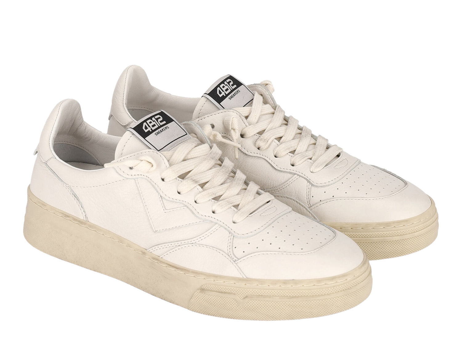 Sneakers in pelle con suola in gomma