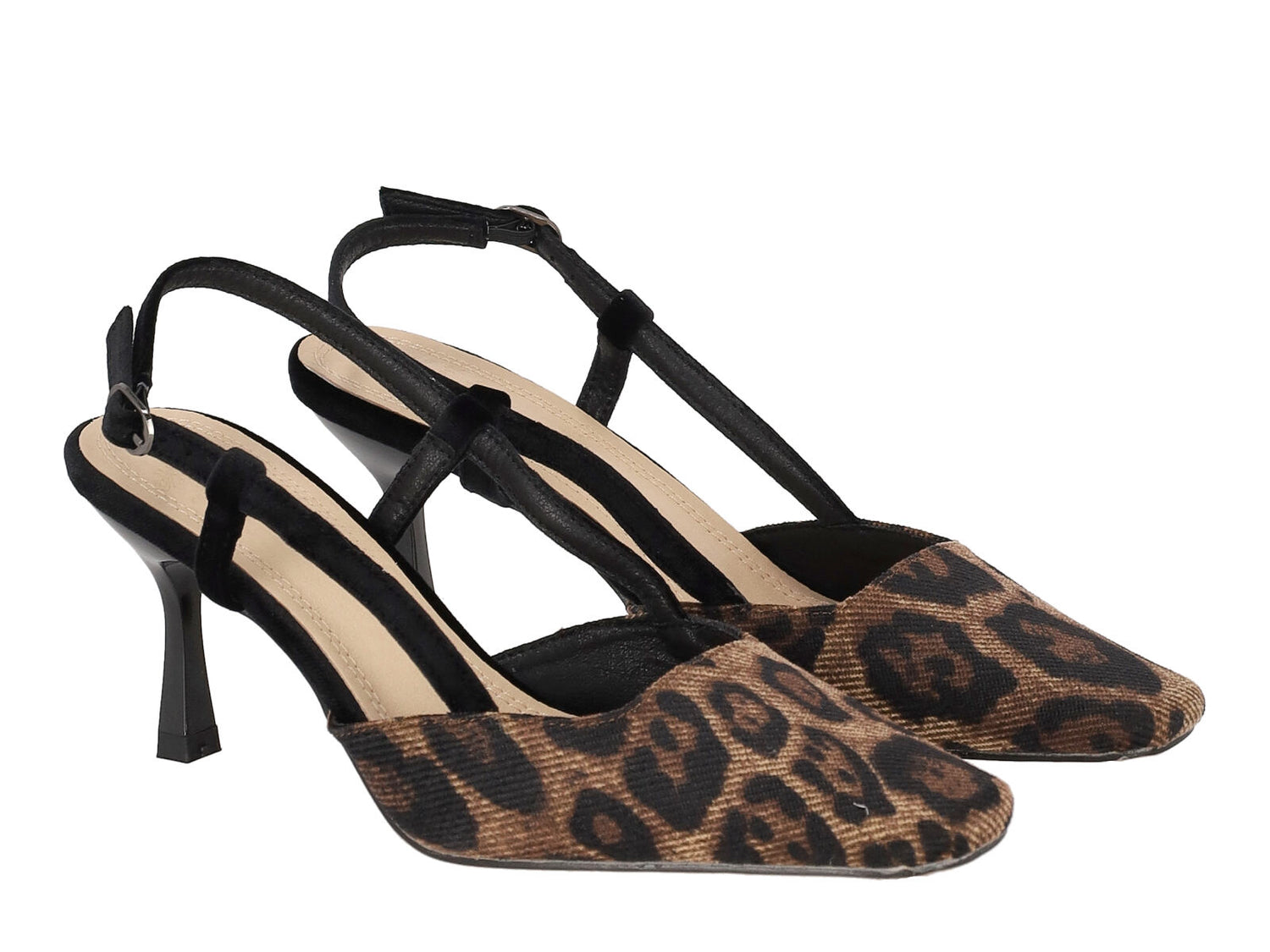 Chanel in tessuto animalier con cinturino in velluto , tacco altezza 5 cm.