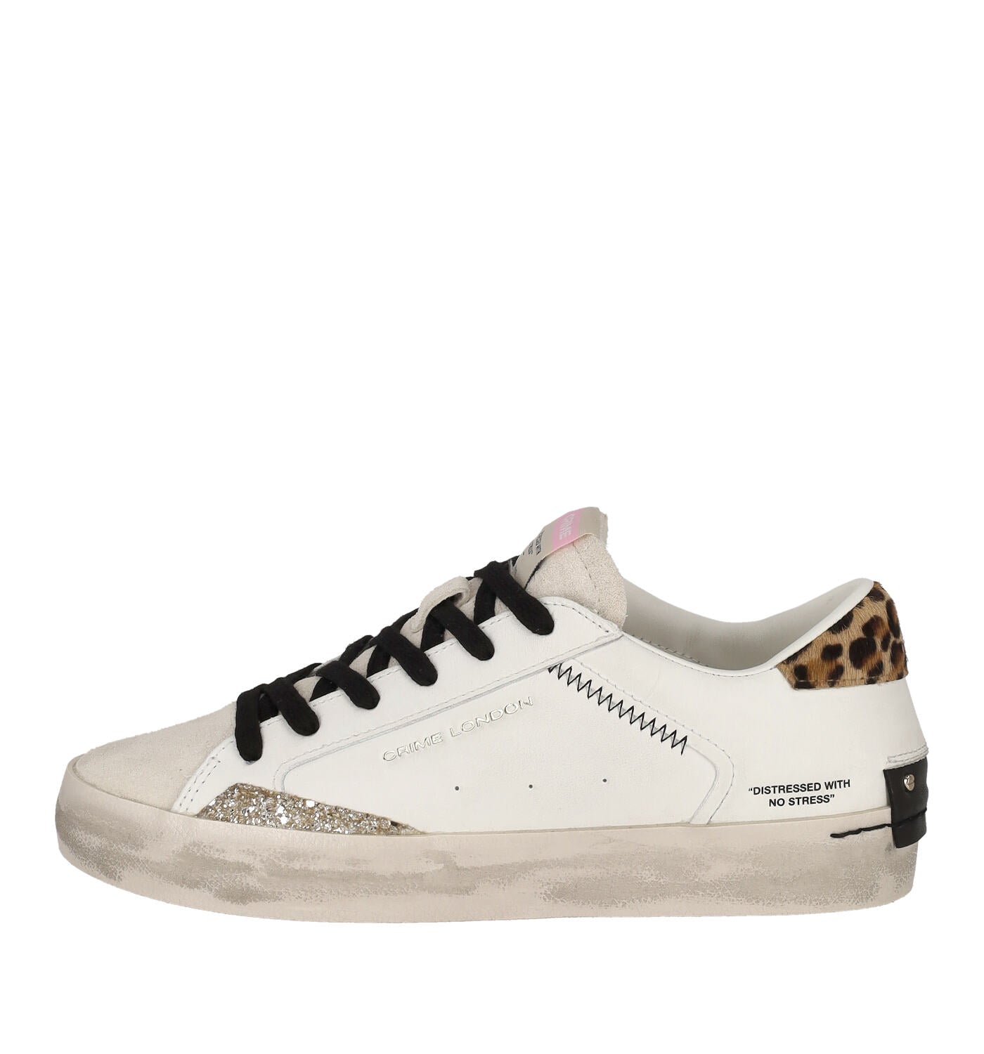 Sneakers distressed