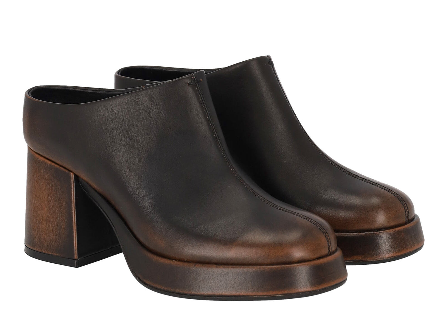 Sabot in pelle delavè con tacco largo altezza 7 cm