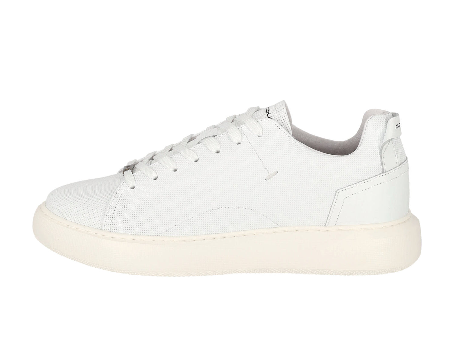 Sneakers in pelle bianca traforata con suola in gomma