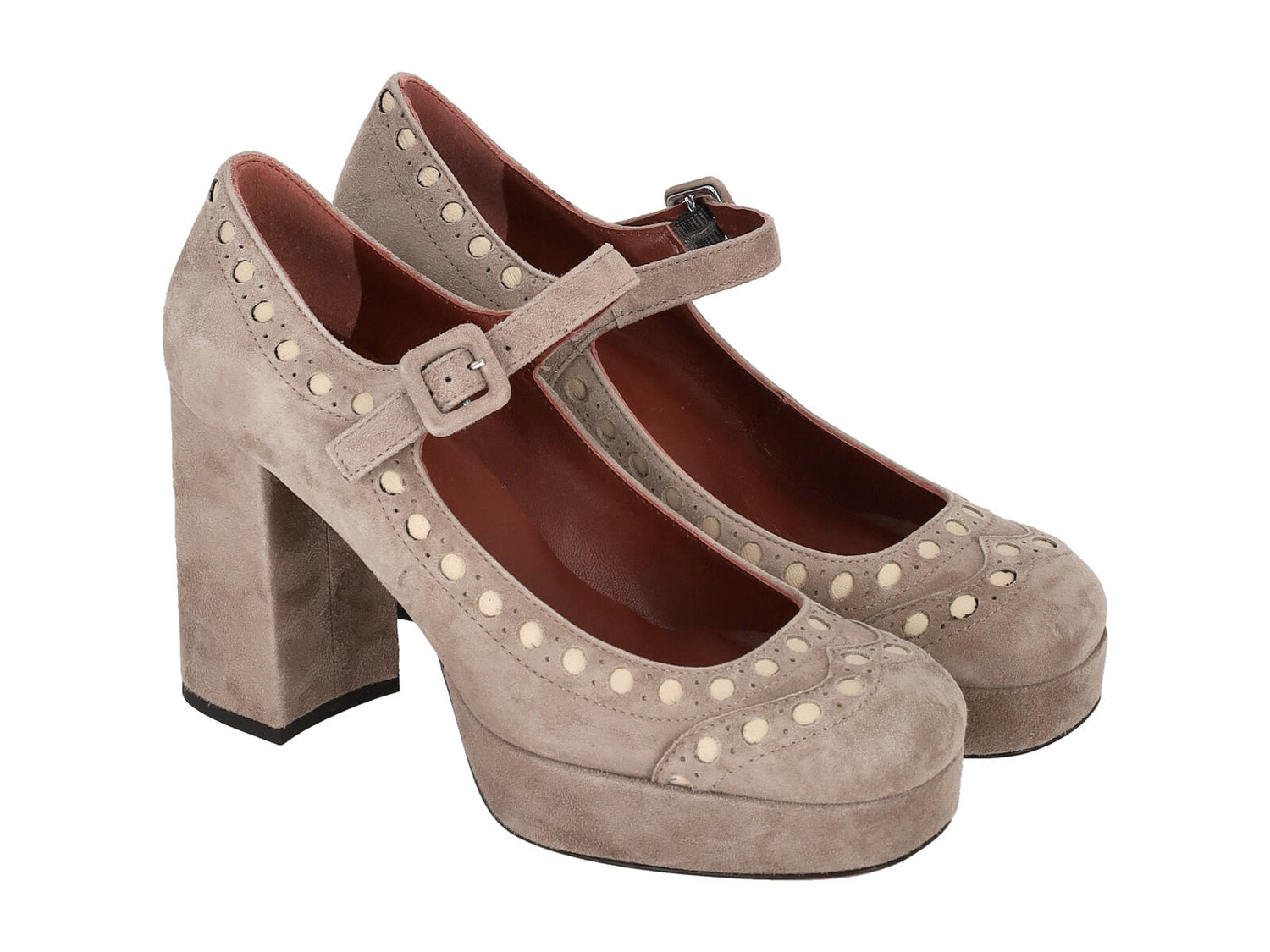 Decolletè in camoscio con fantasia duilio , cinturino regolabile , tacco largo altezza 9cm.