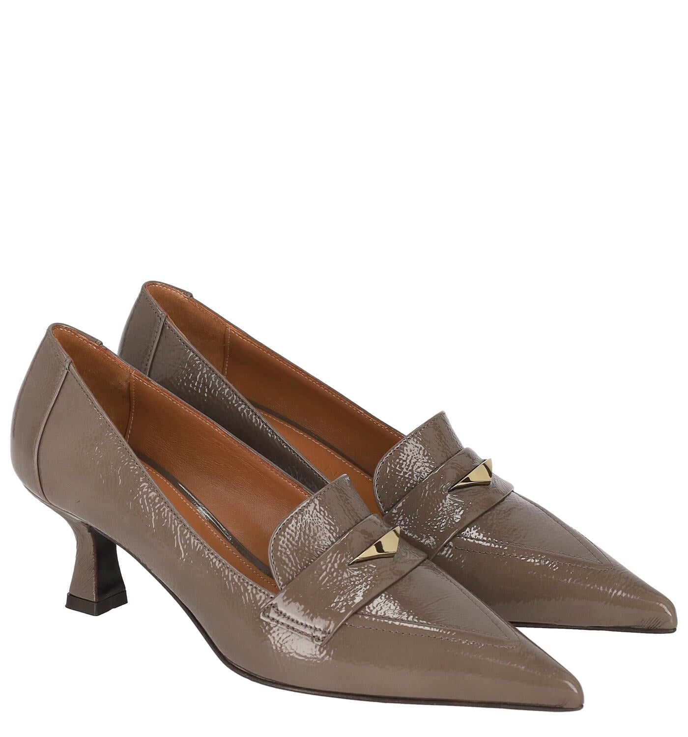 Mocassino con bendina in verlux , tacco altezza 5 cm.