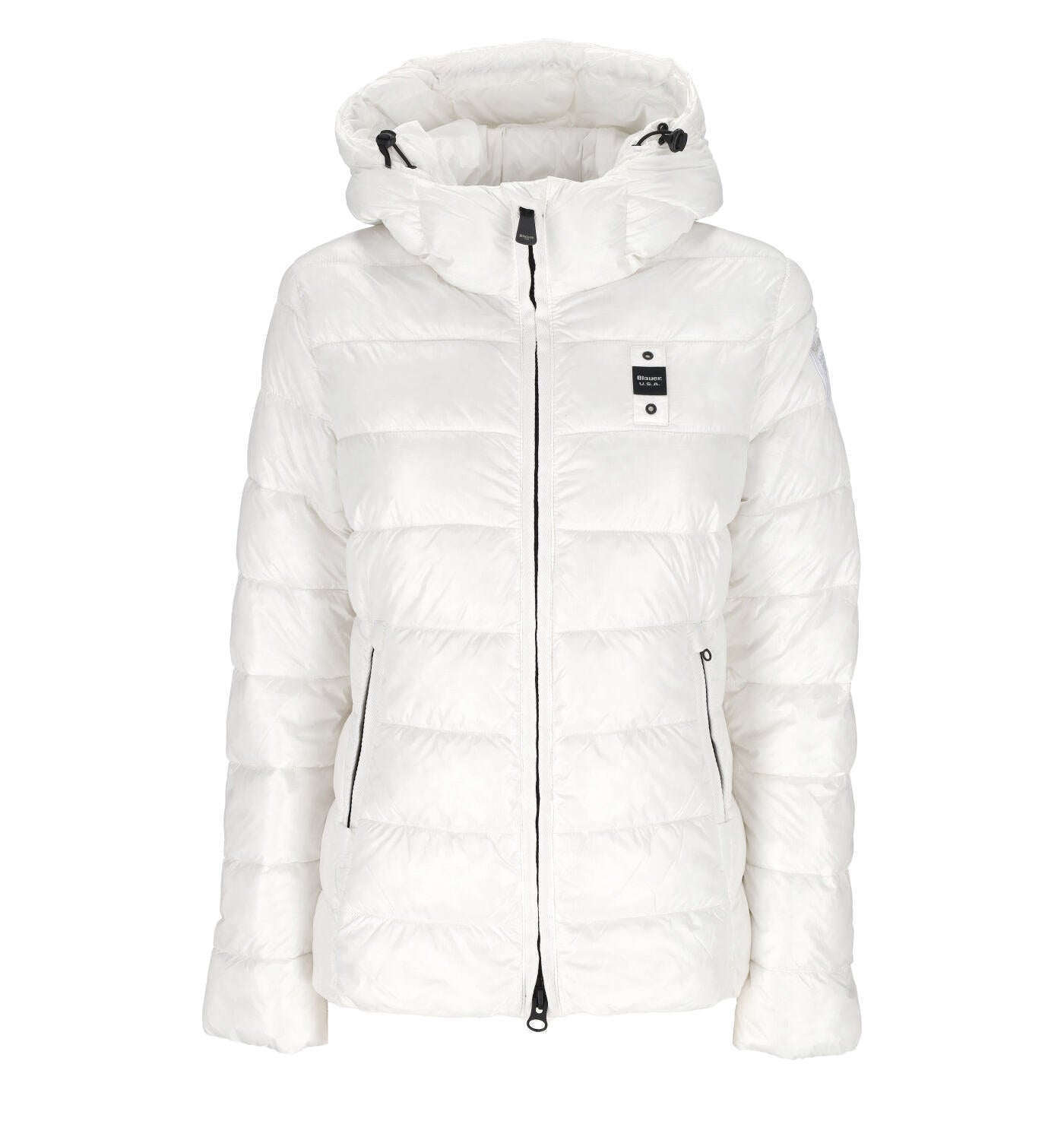 Giubbino corto con cappuccio , chiusura con zip . Stemma removibile sul braccio , imbottitura in ovatta.