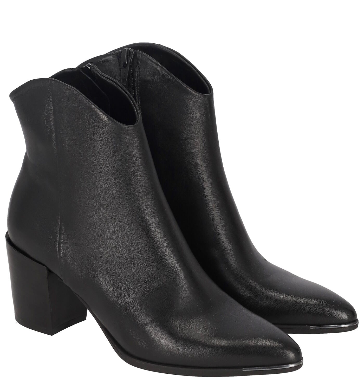 Tronchetto in pelle con tacco largo altezza 7 cm