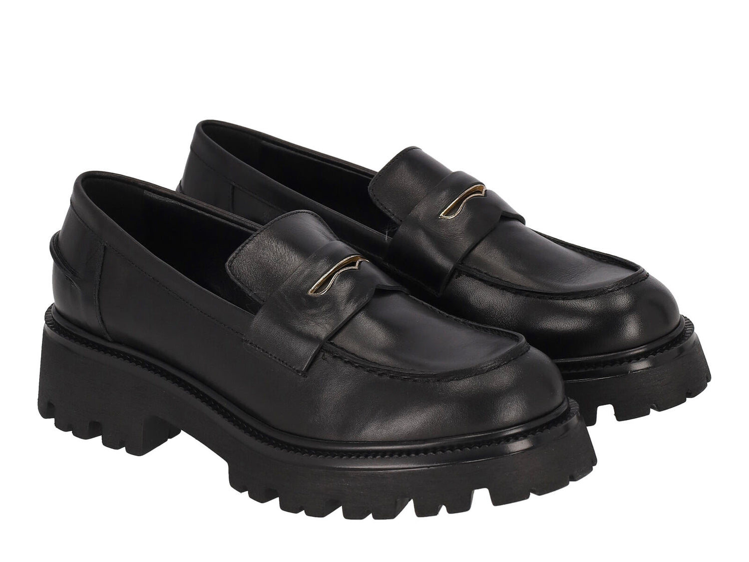 Mocassino in pelle con bendina , fondo roccia in gomma .