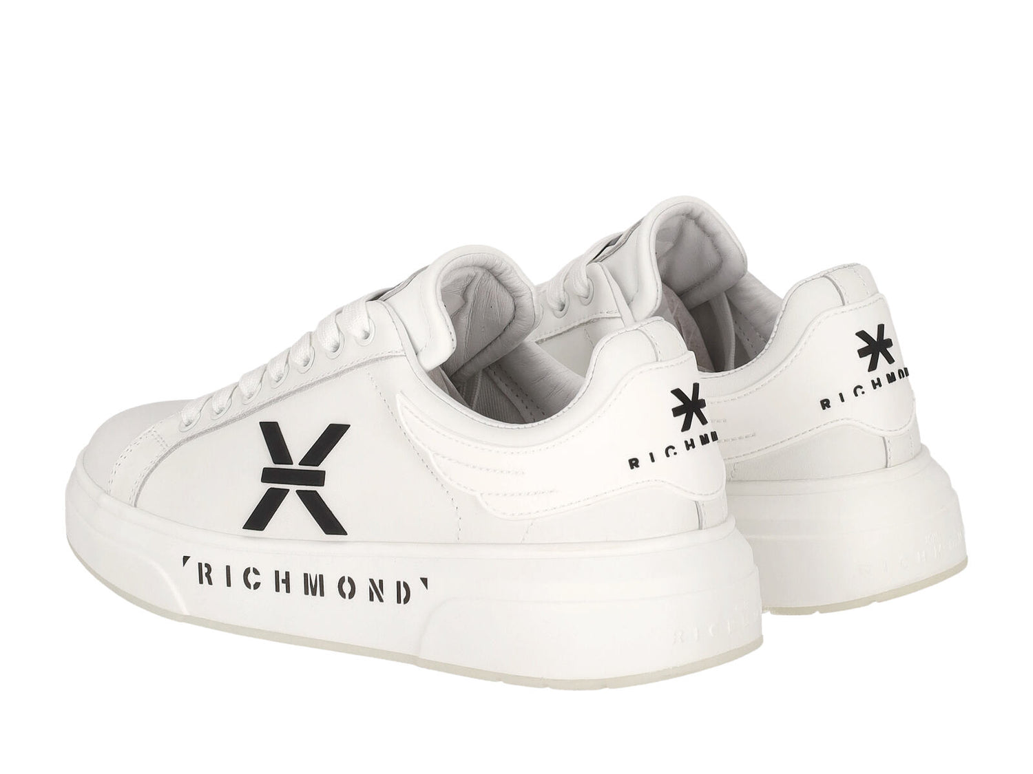 Sneakers in pelle con logo a lato, suola in gomma