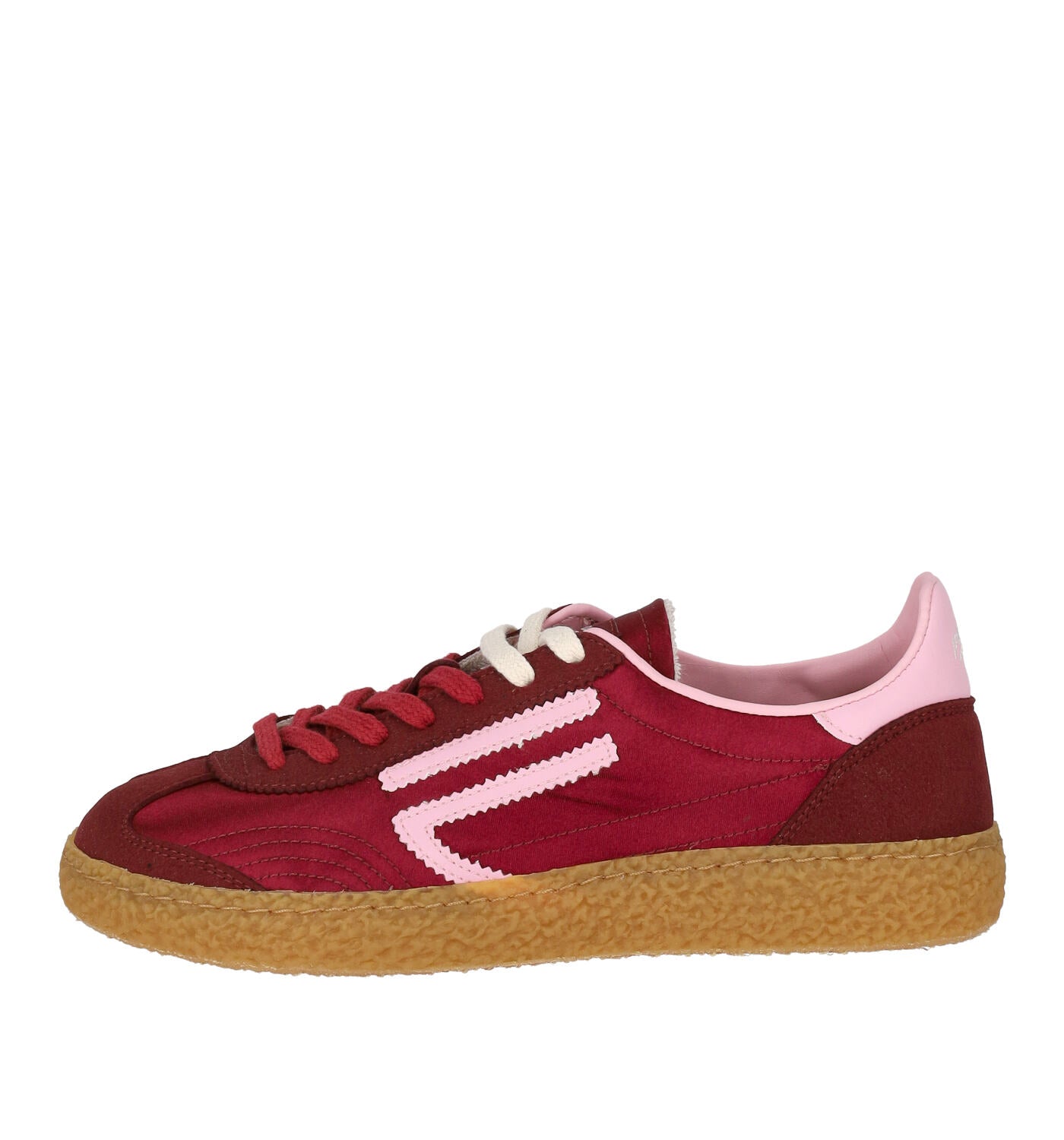 Sneakers cherry juice