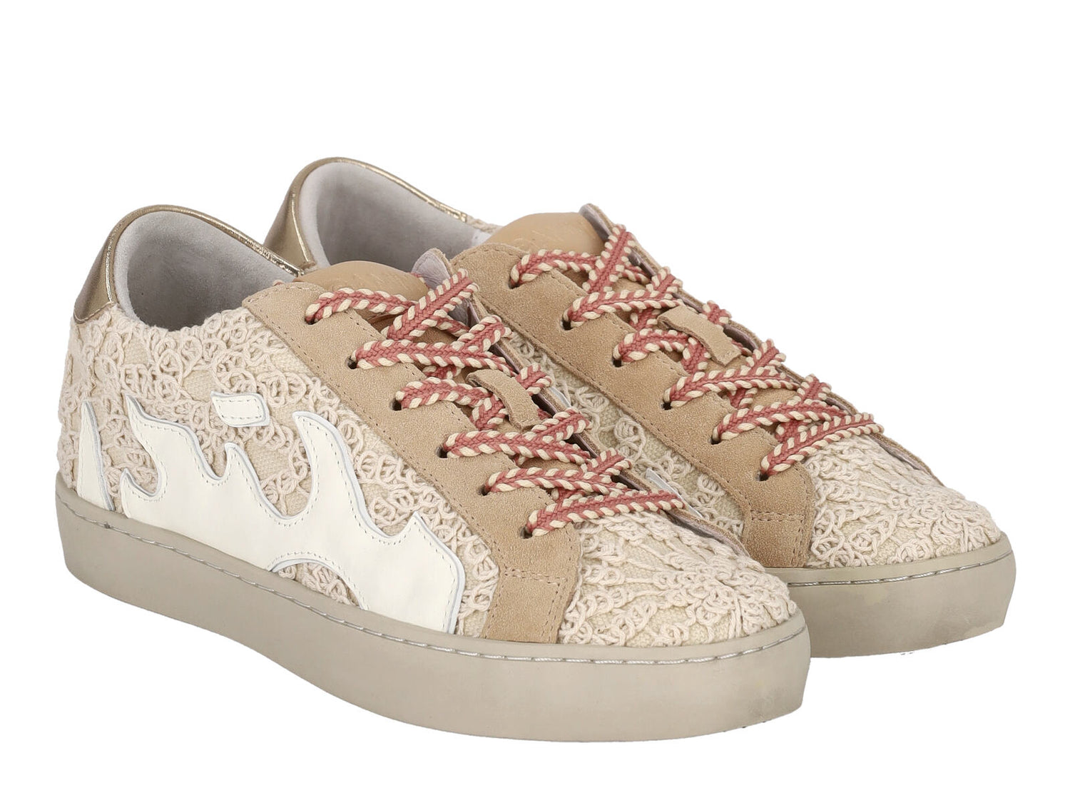 Sneakers in macramè e riporti laminati