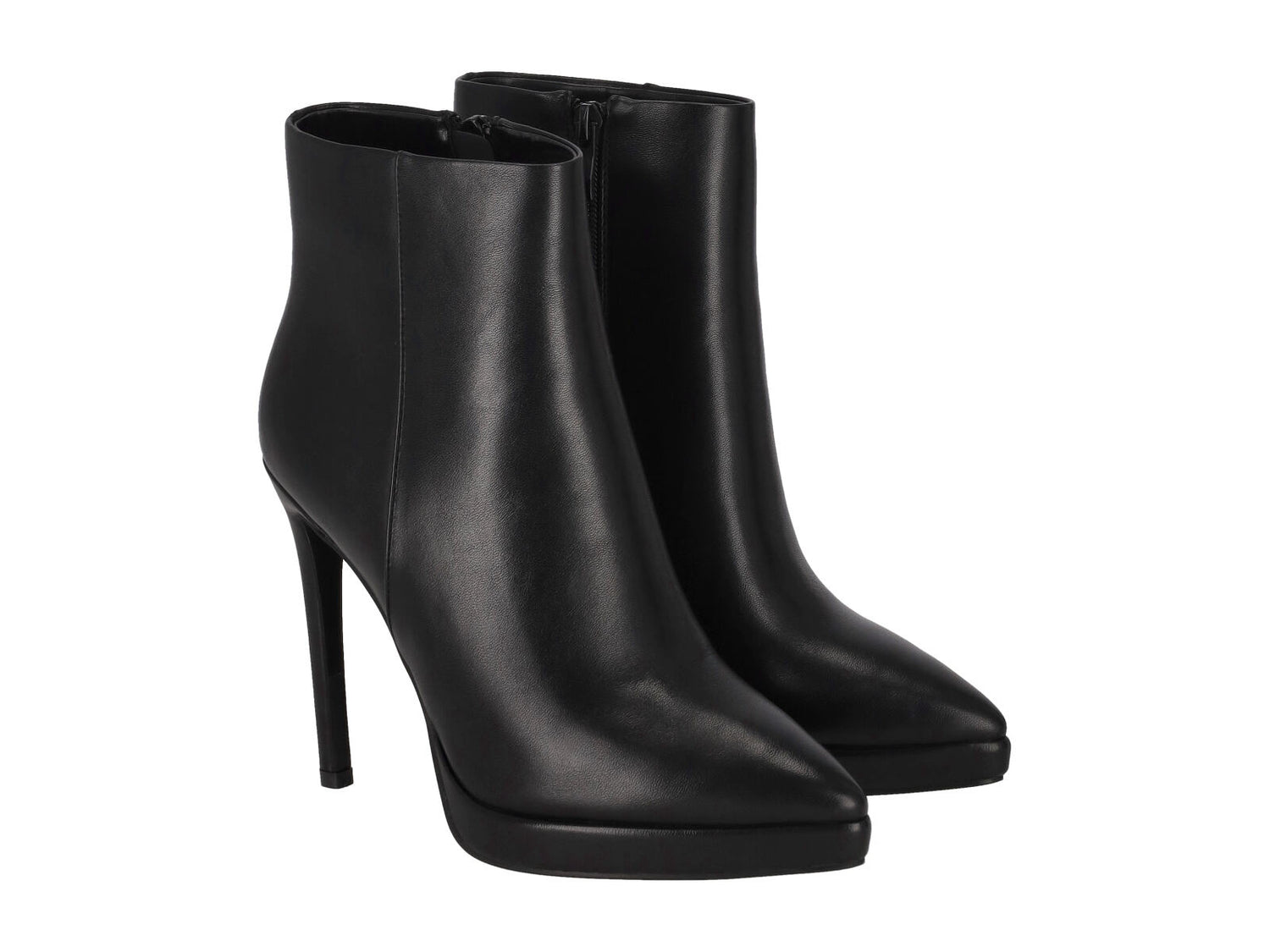 Tronchetto con plateau in ecopelle tacco altezza 11 cm . Chiusura con zip.