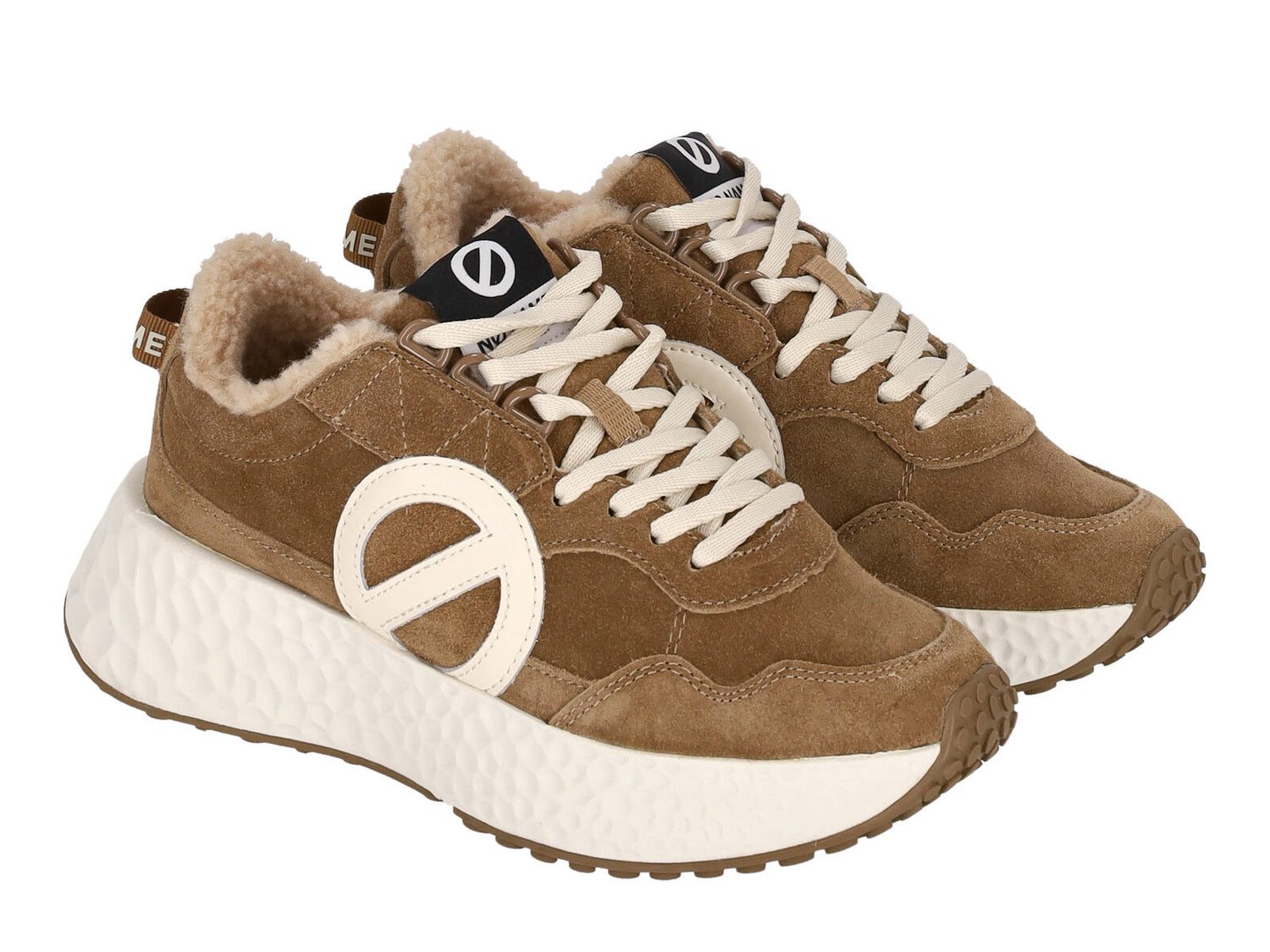 Sneakers in camoscio con interno in eco pelliccia , suola in gomma