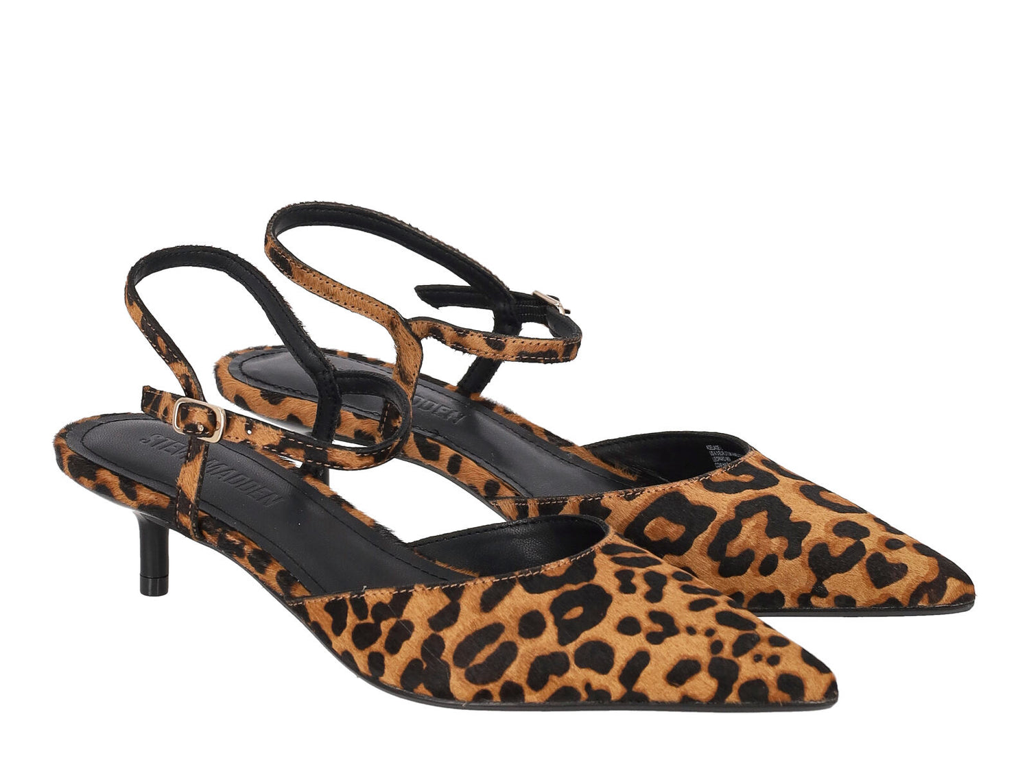 Chanel in tessuto cavallino con tacco altezza 5 cm.