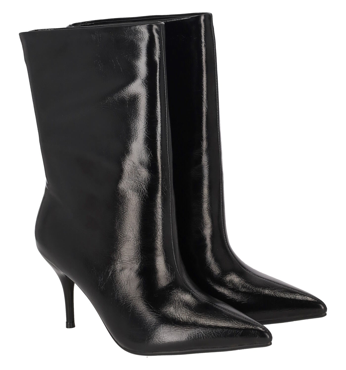 Tronchetto in naplak con tacco altezza 8 cm .