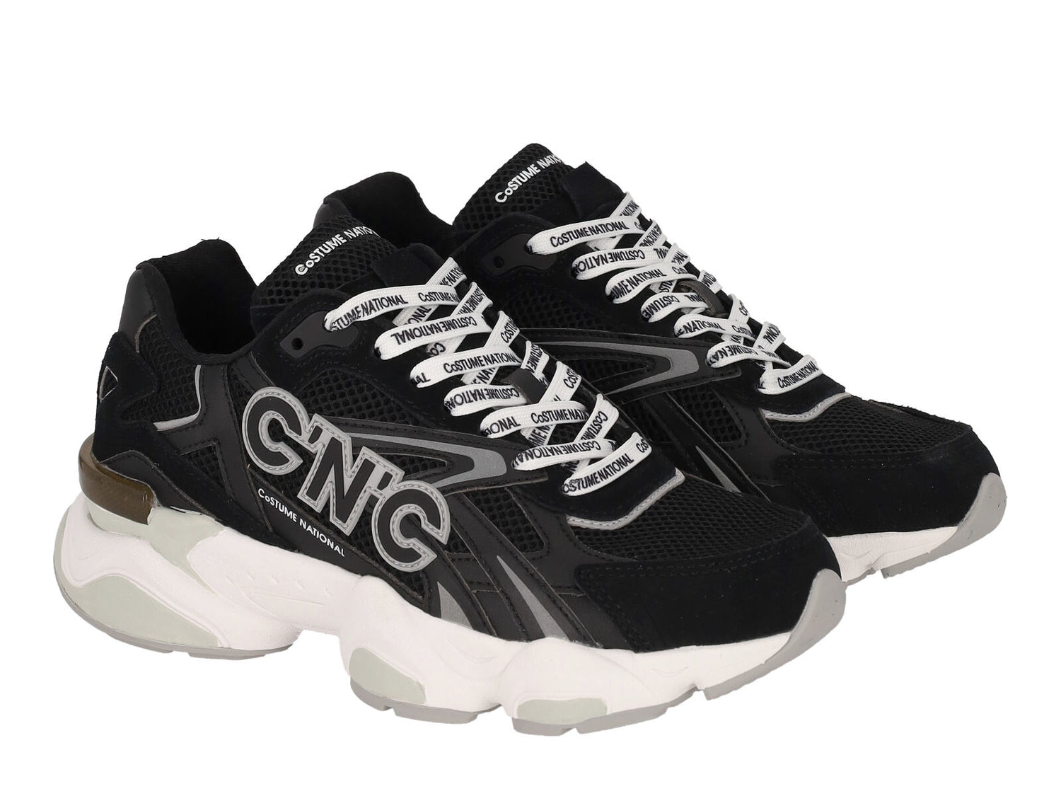 Sneakers in camoscio e rete con logo