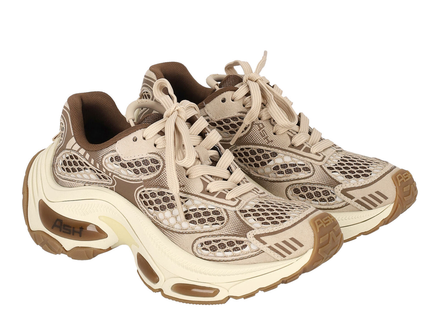 Sneakers con suola grossa , in rete e camoscio .